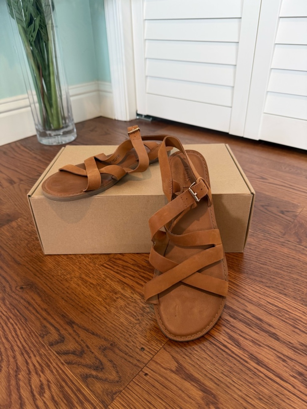TOMS Brown Leather Strappy Ankle Buckle Sandals